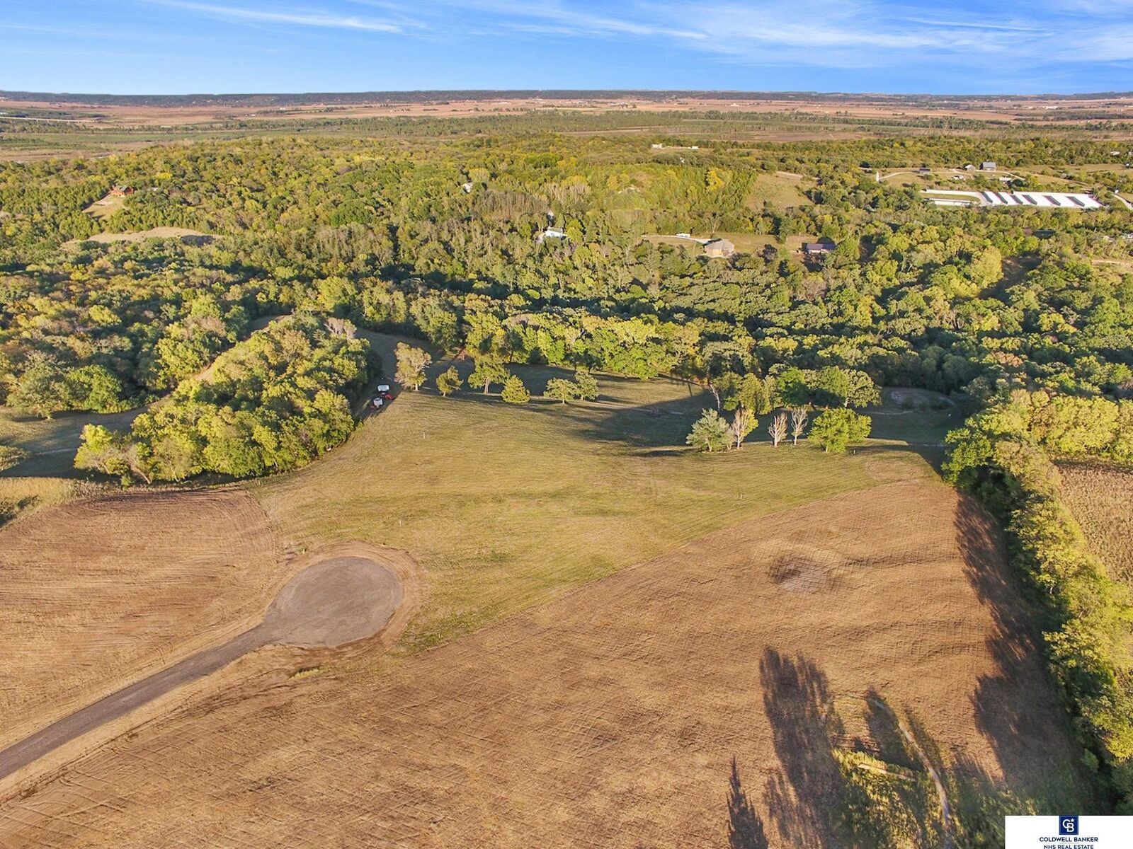 Property Photo:  18003 Club View Drive  NE 68048 