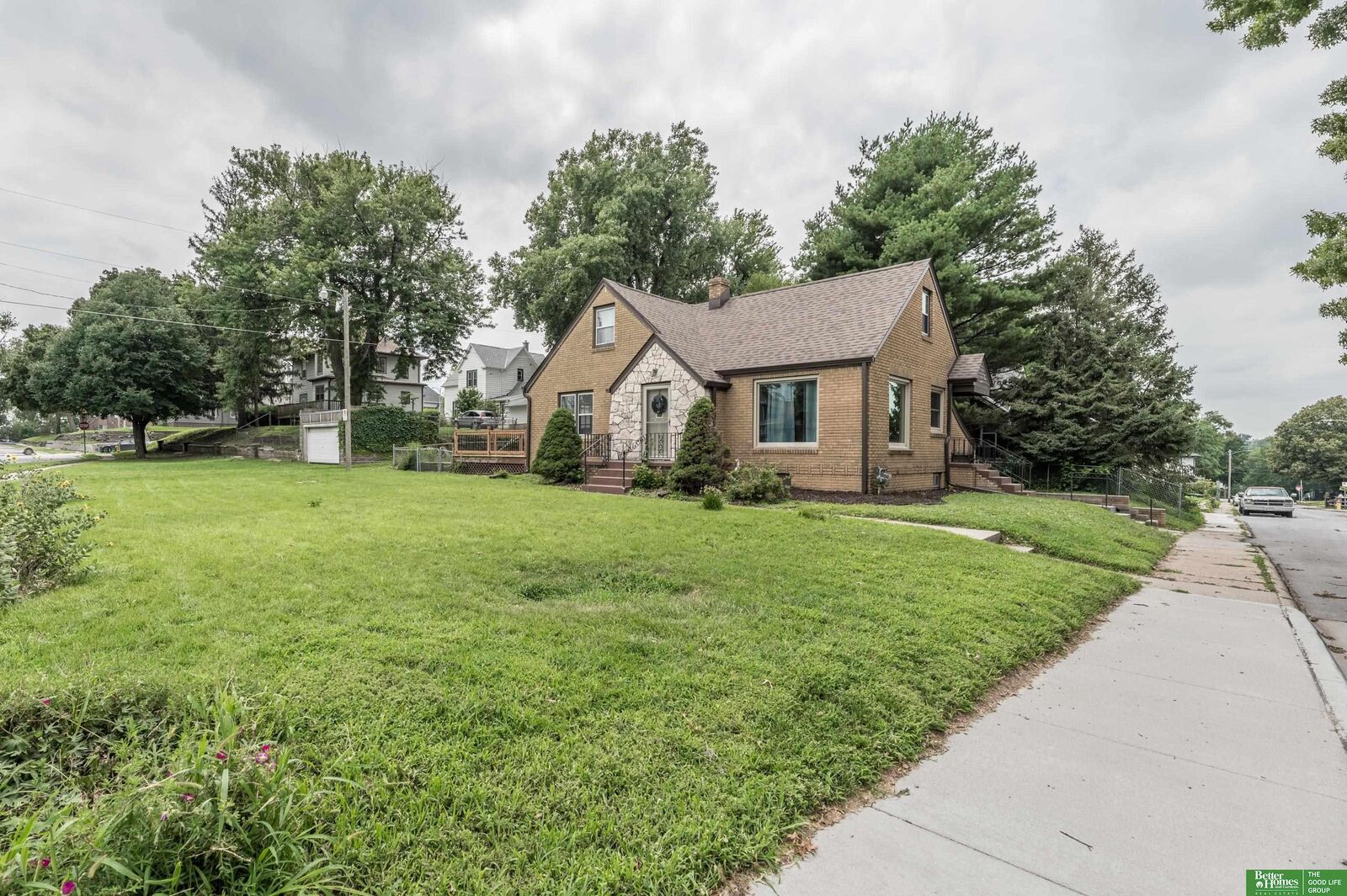 Property Photo: 3103 Spring Street NE 68105