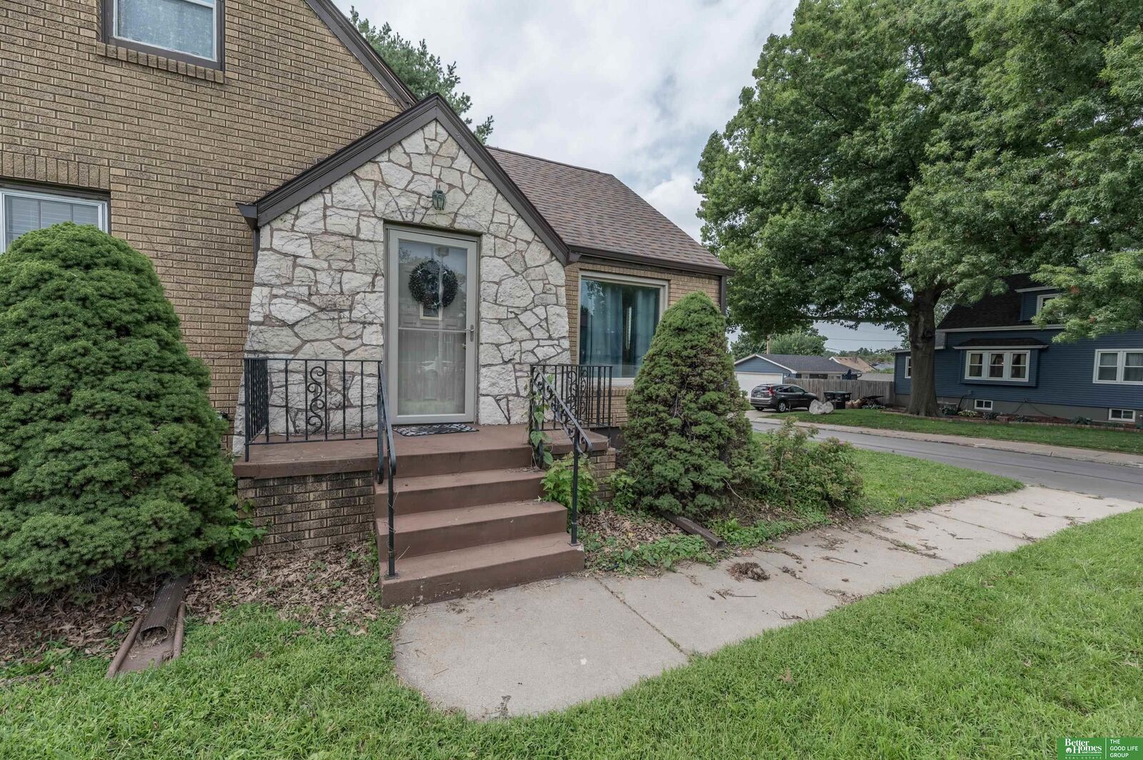Property Photo: 3103 Spring Street NE 68105