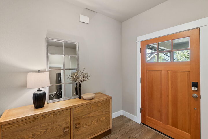 Property Photo: 945 E Horse Back Trail OR 97759