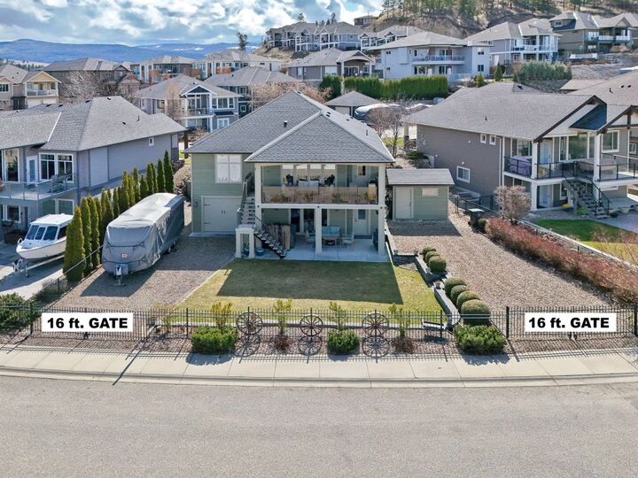 Property Photo:  338 Prestwick Lane  BC V1P 1R7 