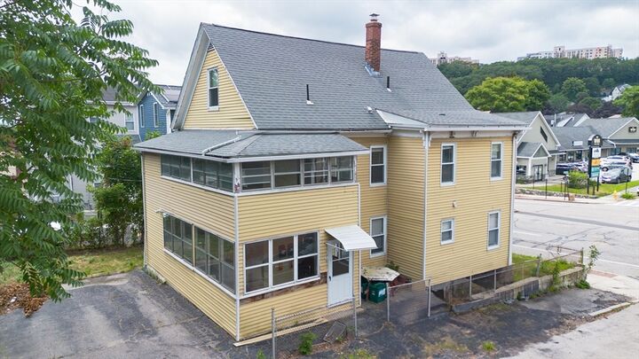Property Photo: 363 Shrewsbury St MA 01604