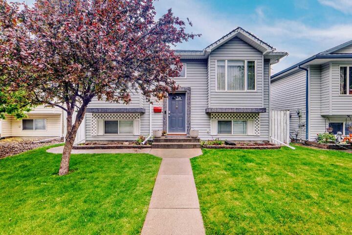 210 Uplands Boulevard N  Lethbridge AB T1H 6S6 photo
