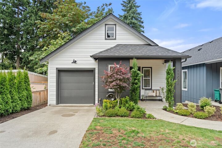 11003  126th Avenue NE  Kirkland WA 98033 photo