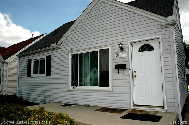 Property Photo:  24606 Berry Avenue  MI 48089 