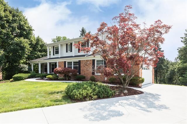 35615 Briar Ridge Lane  Farmington MI 48335 photo