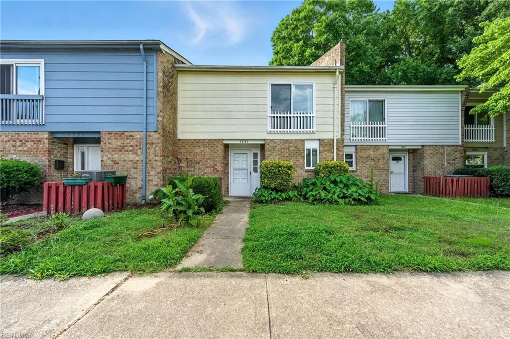 Property Photo: 1241 Glyndon Dr VA 23464