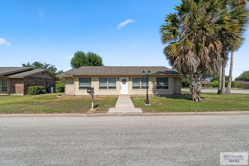 Property Photo: 1725 W Palm Valley Dr. TX 78552