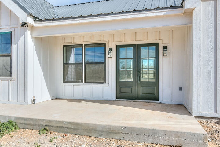 Property Photo:  1300 6th Street  TX 76951 