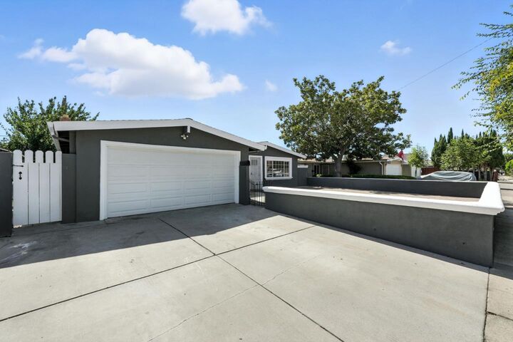 Property Photo:  1465 Mount Shasta Drive  CA 95127 