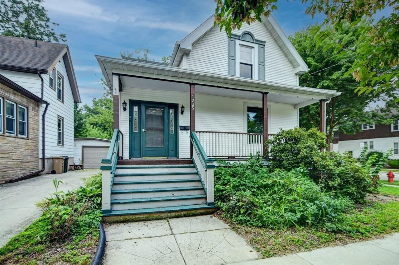 Property Photo: 1235 Chandler Street WI 53715