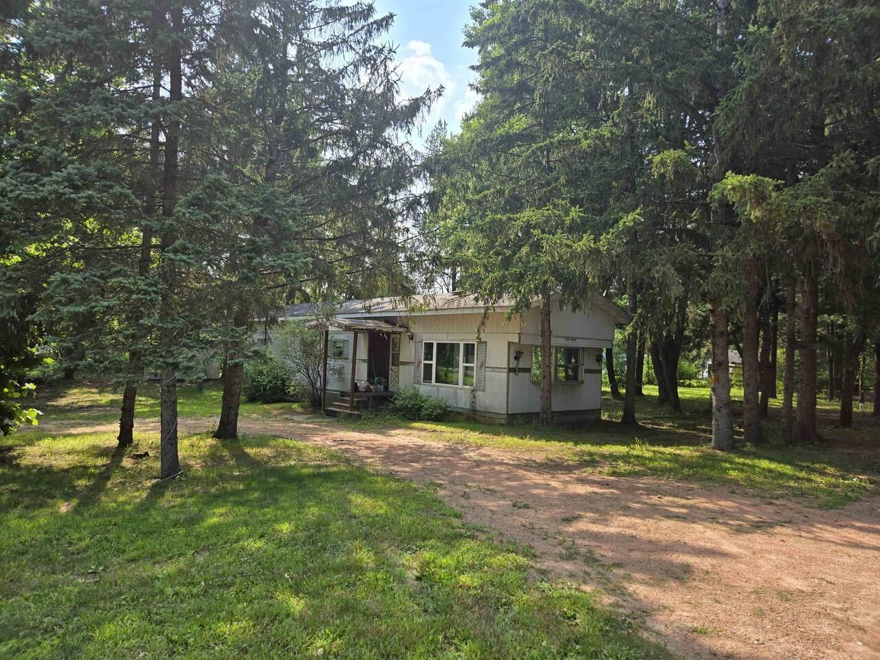 Property Photo:  653 South Walker Street  WI 53910 