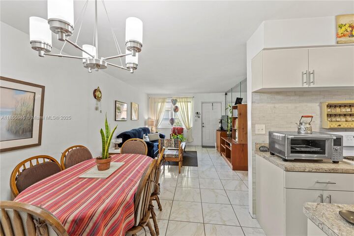 Property Photo:  2320 Jackson St 6  FL 33020 