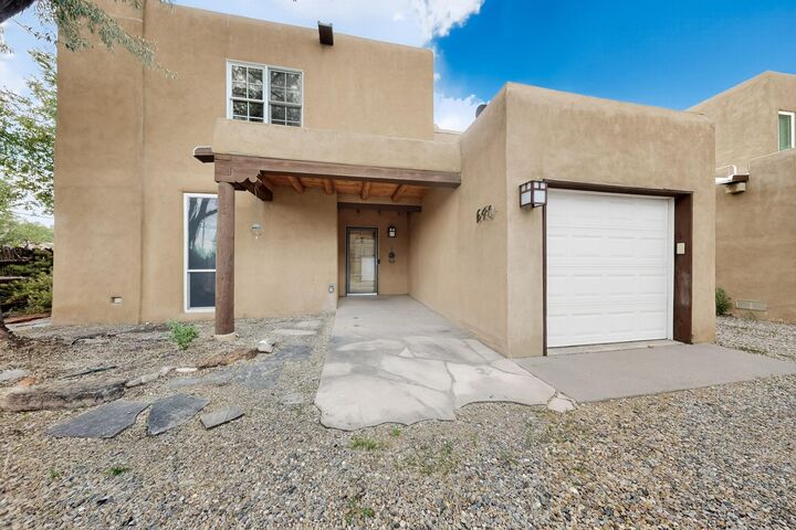 Property Photo:  640 Alto  NM 87501 