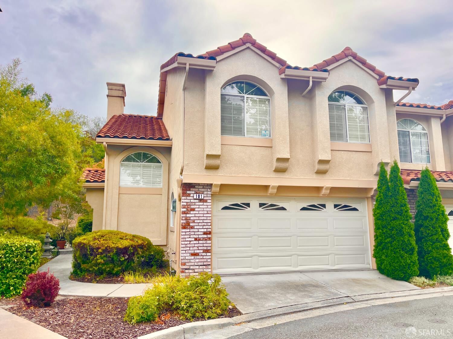 Property Photo: 101 Grassmere Circle CA 94582