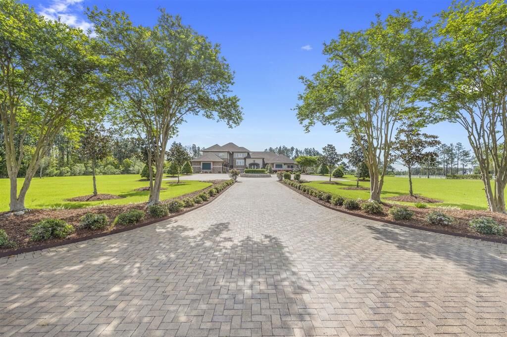 Property Photo: 3841 Sassafras Way LA 70605