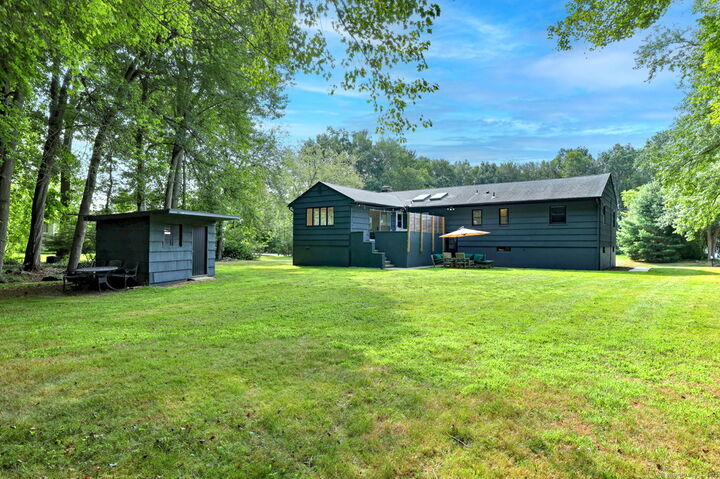 Property Photo:  136 Cummings Drive  CT 06477 