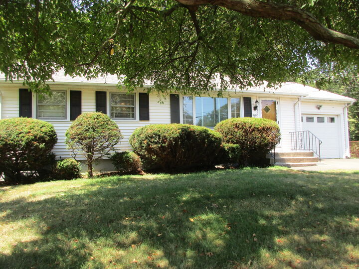 Property Photo:  56 Edward Street  CT 06516 