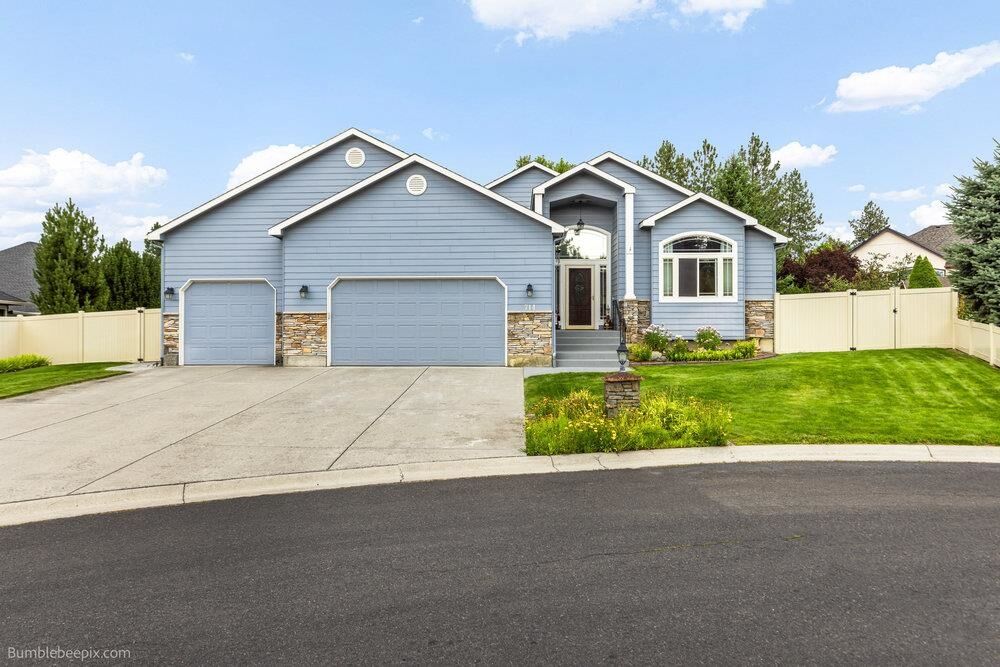 Property Photo: 714 E Erica Ct WA 99218