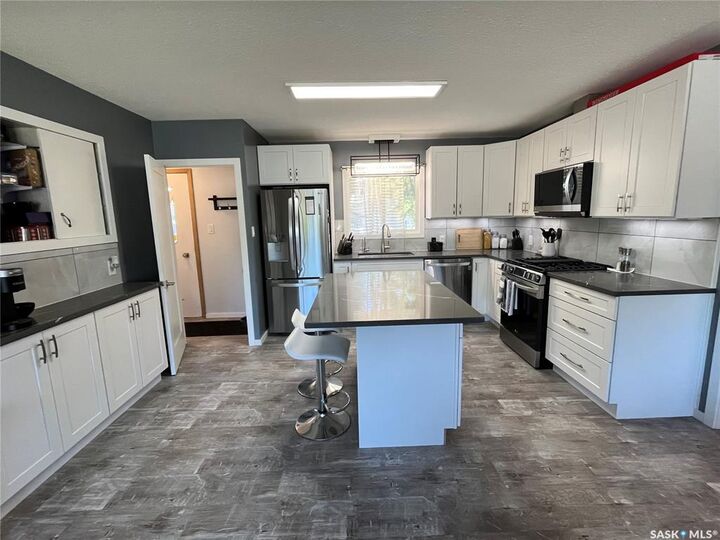 Property Photo:  232 3rd Avenue W  SK S0K 4L0