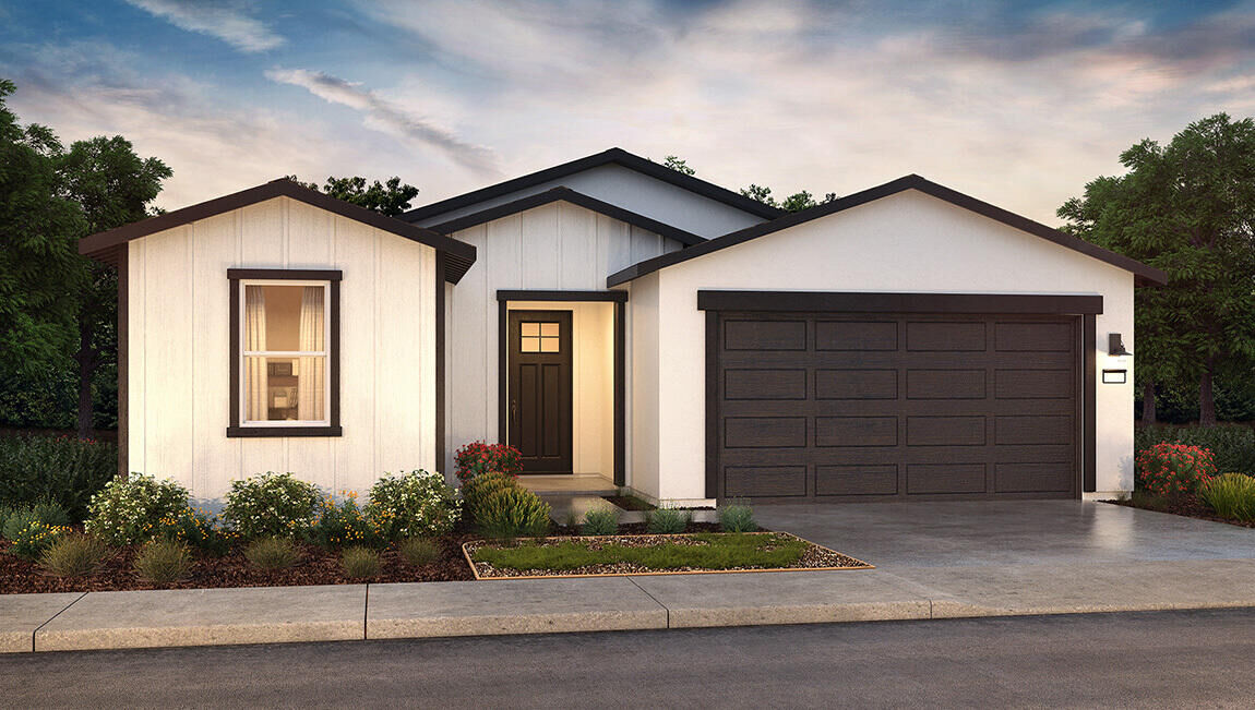Property Photo: 2404 N Julieann Street 1068V CA 93291
