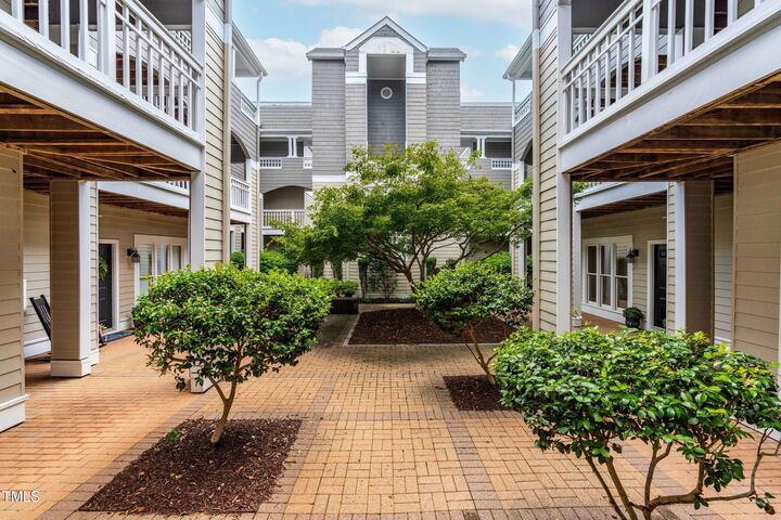 1000 Brighthurst Drive 103  Raleigh NC 27605 photo