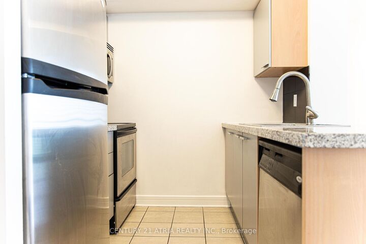 Photo de la propriété: 16 Harrison Garden Boulevard 1412 ON M2N 7J6