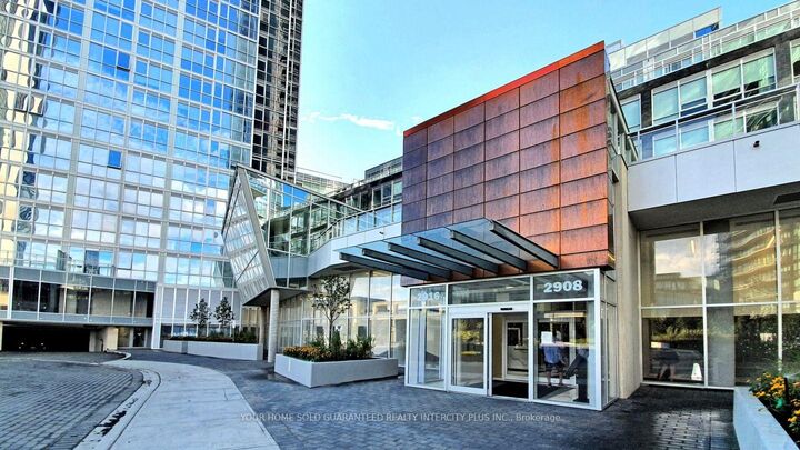 Property Photo: 2916 Highway 7 Avenue 3308 ON L4K 0K6