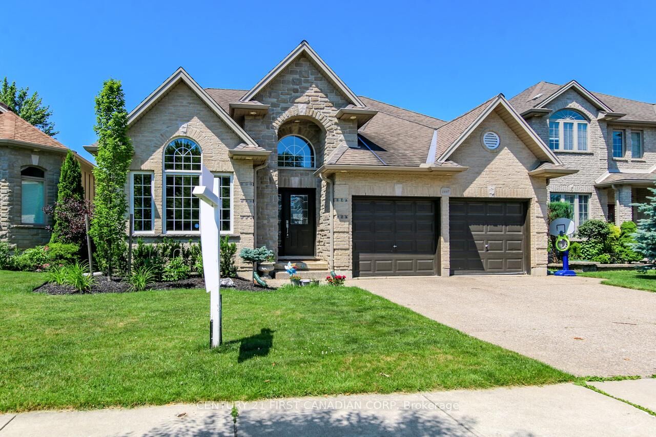 Photo de la propriété: 1447 Kains Woods Terrace ON N6K 4Z6