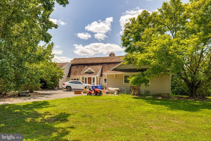 Property Photo:  36 White Pine Road  NJ 08515 