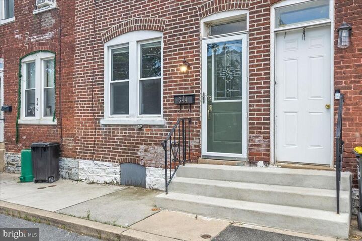 Property Photo: 344 Maple Avenue PA 17602