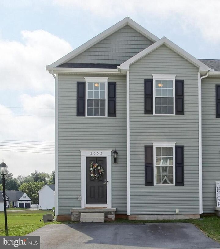2632 Brownstone Drive  Dover PA 17315 photo