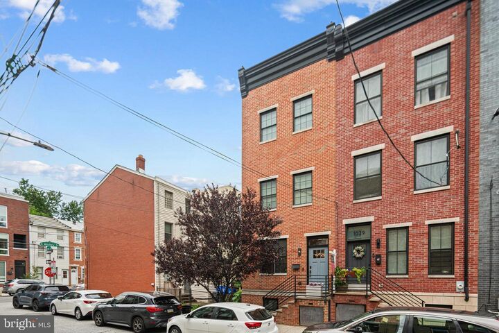 1031 E Earl Street  Philadelphia PA 19125 photo