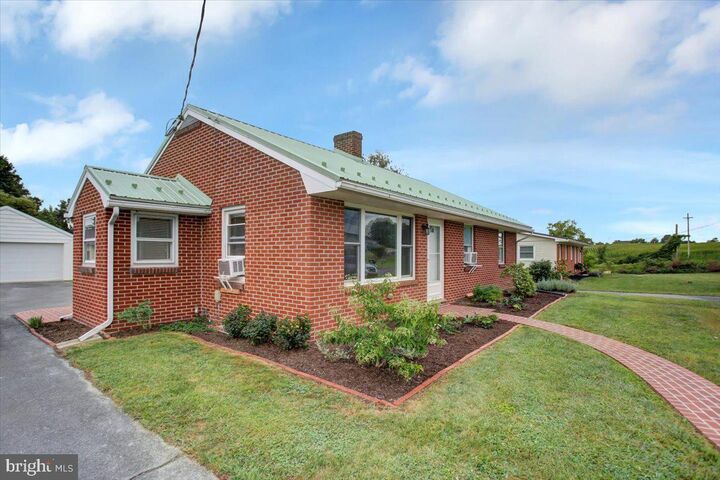Property Photo: 731 Sollenberger Road PA 17202