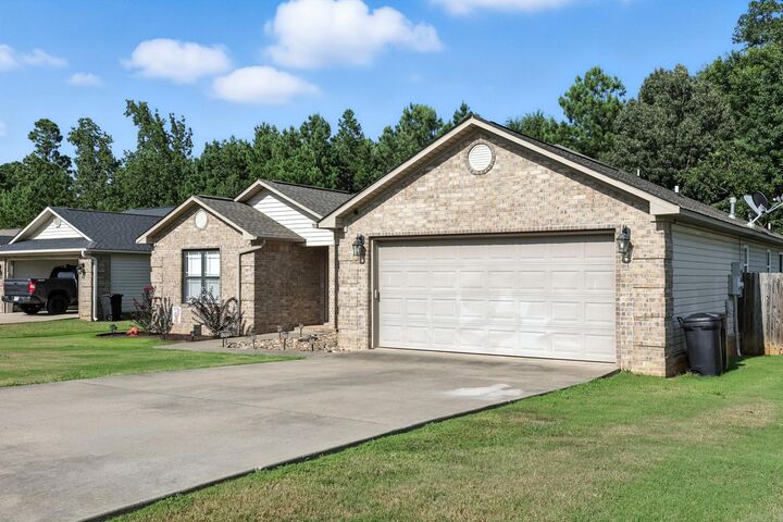 Property Photo:  6 Smokey Ridge Court  AR 72150 