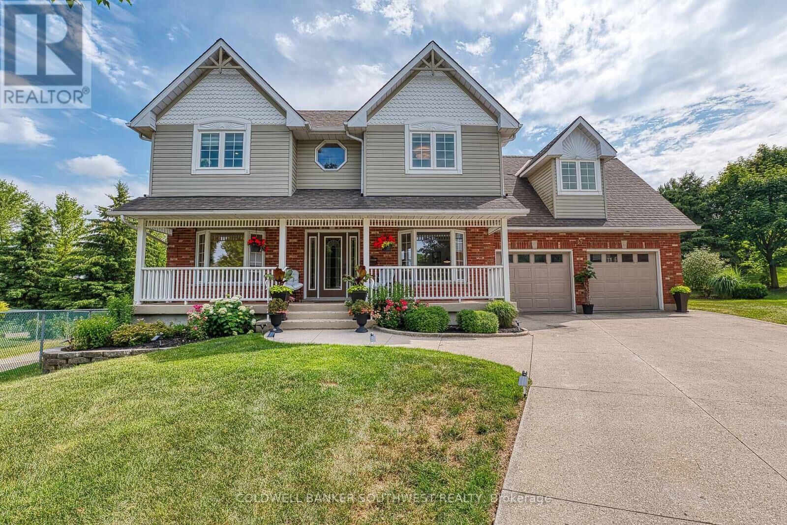 Property Photo: 57 Mc Queen Court ON N4Z 1H5