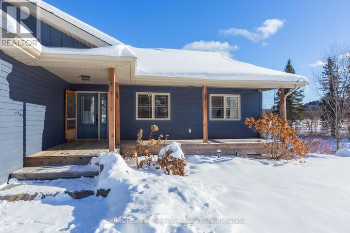 Property Photo:  11 Thomas Crescent  ON P1H 2M3 