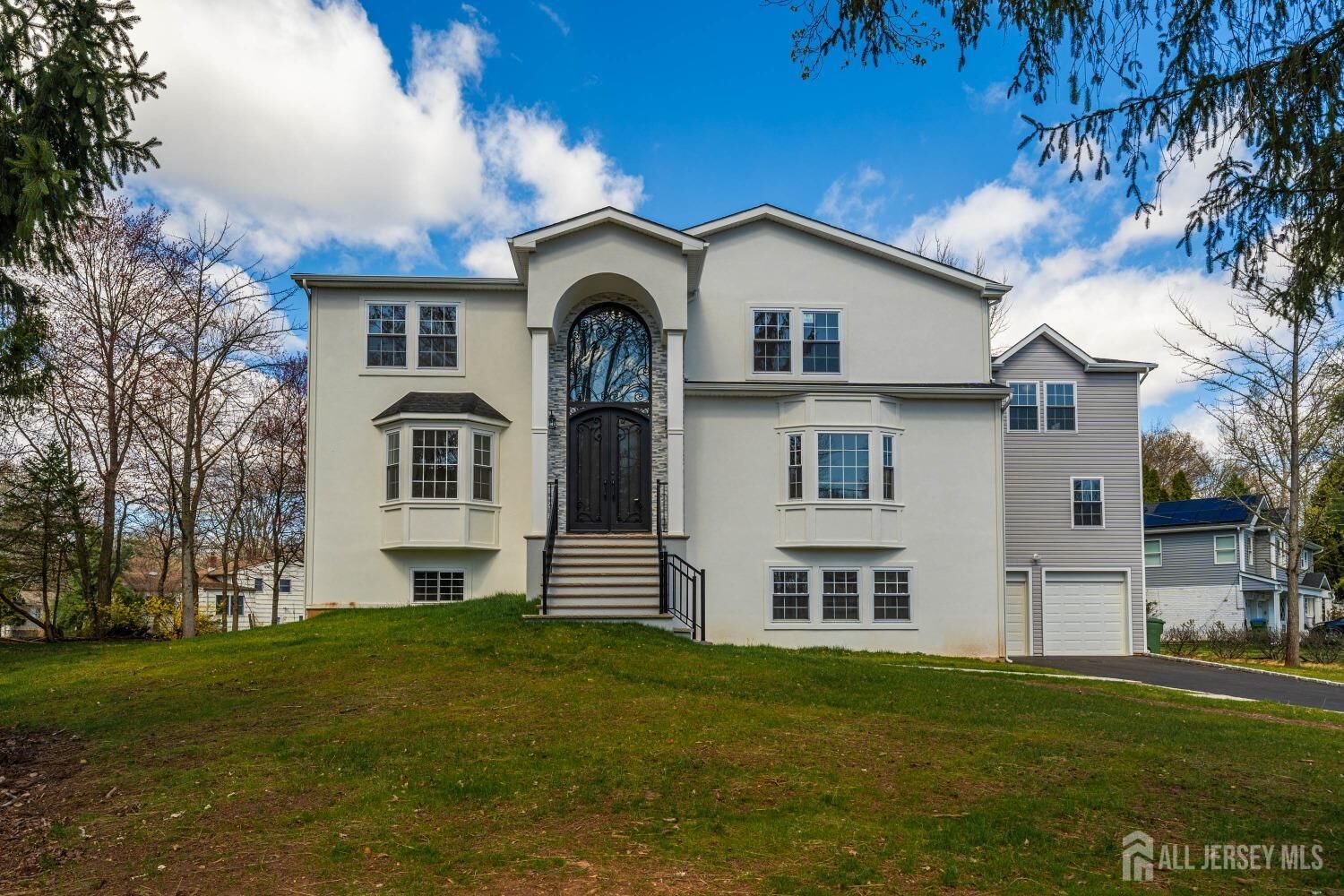 Property Photo:  22 Mary Ellen Drive  NJ 08820 