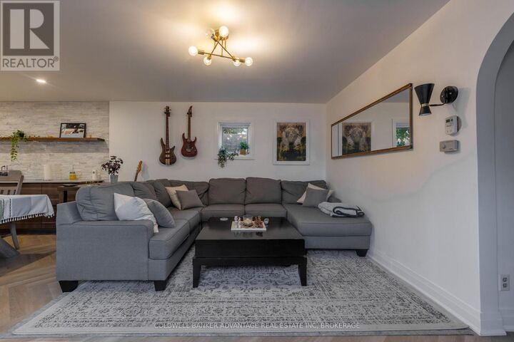 Property Photo:  110 Garner Avenue  ON L3B 2X9 