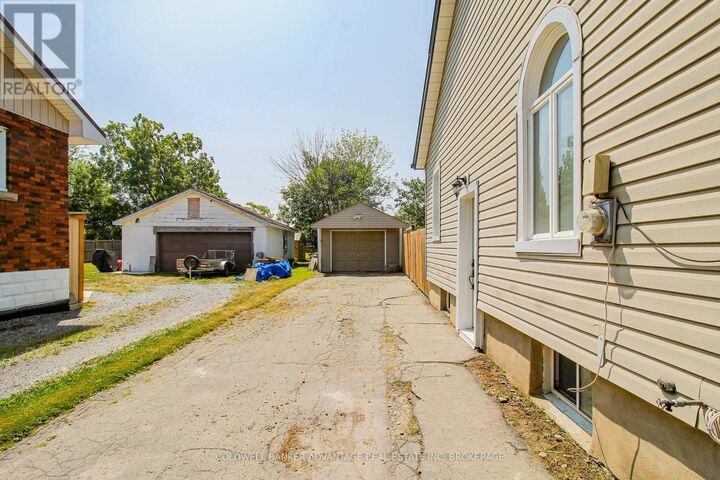 Property Photo:  79 Second Street  ON L3B 4T7 