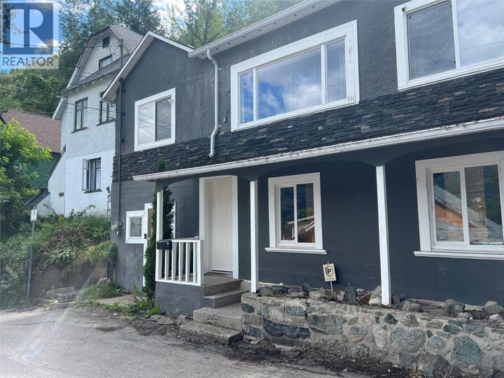 1916 Wilmes Lane Lane  Trail BC V1R 4H3 photo