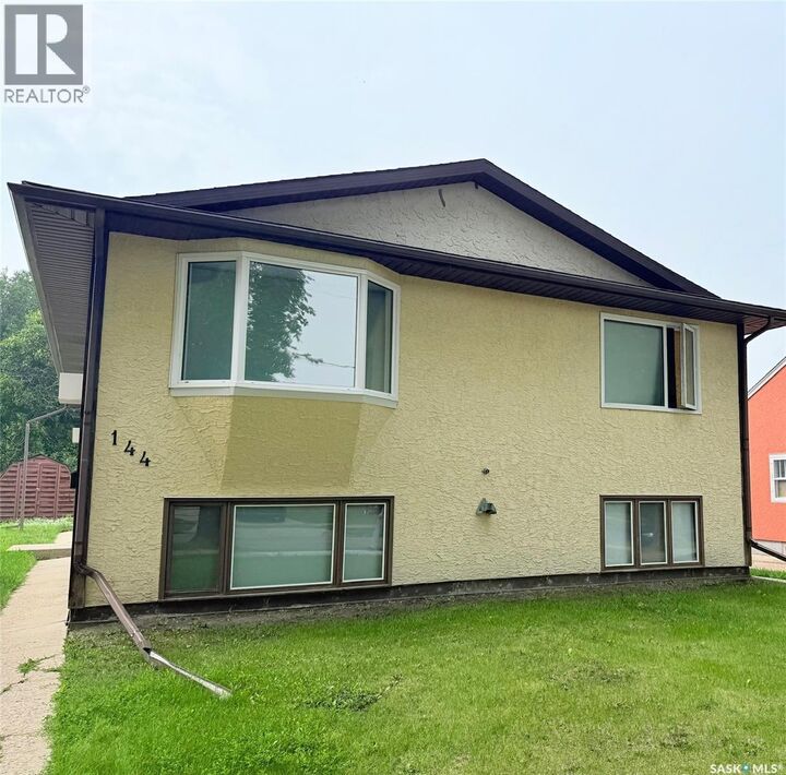 Property Photo:  144 First Avenue N  SK S3N 1J8 