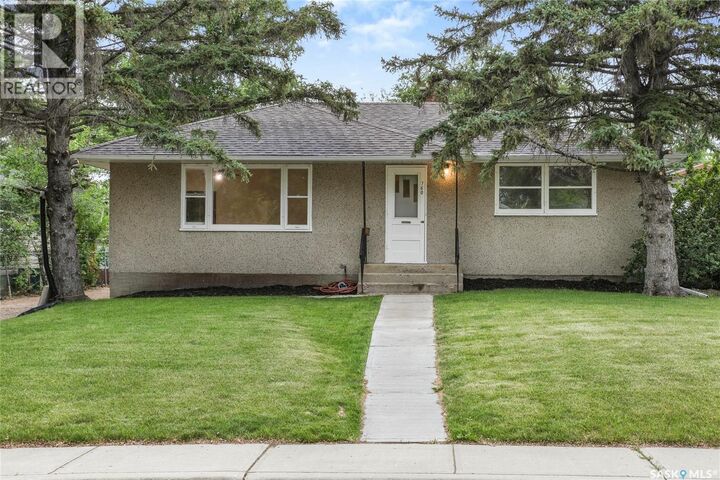 Property Photo:  760 Horace Street  SK S4S 6B4 
