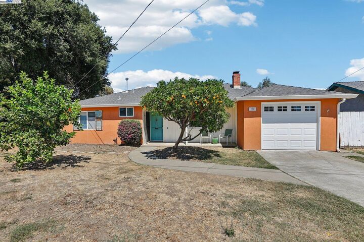 Property Photo: 37709 Arlene Court CA 94536