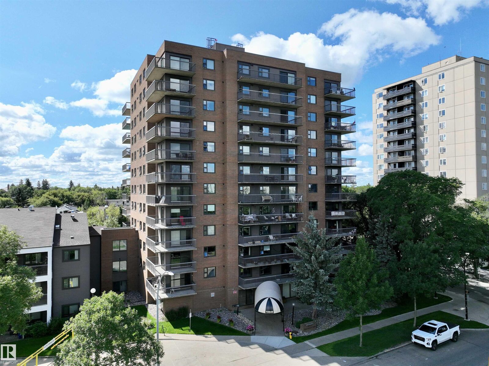 Property Photo:  10545 Saskatchewan Drive NW 503  AB T6E 6C6 