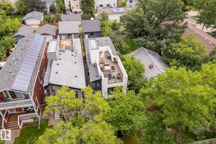 Property Photo:  10813 123 Street NW  AB T5M 0C7 
