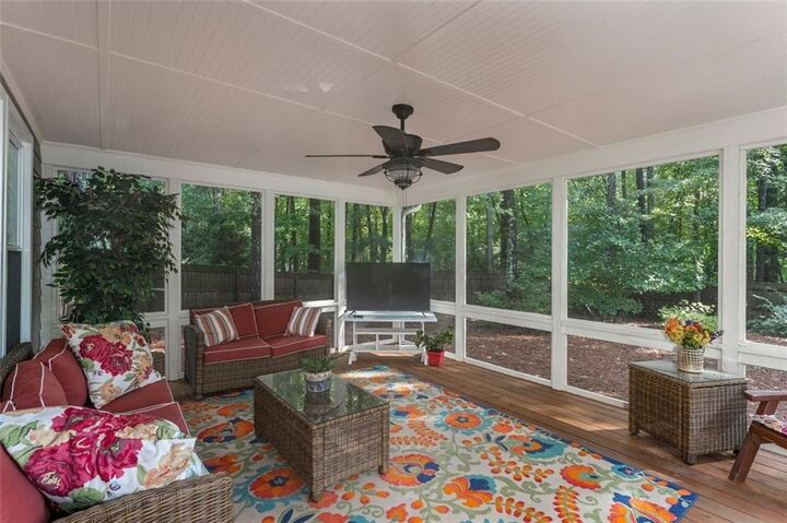 Property Photo: 1202 Shallowford Trace Court GA 30189