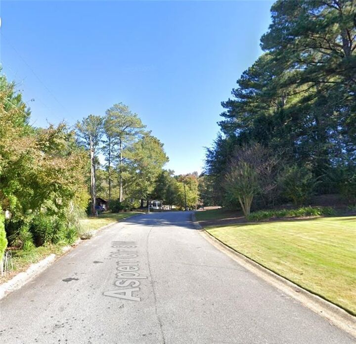 Property Photo:  3207 Aspen Circle  GA 30078 
