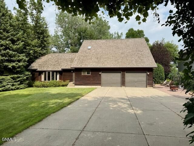 1512 River Drive NE  Mandan ND 58554 photo