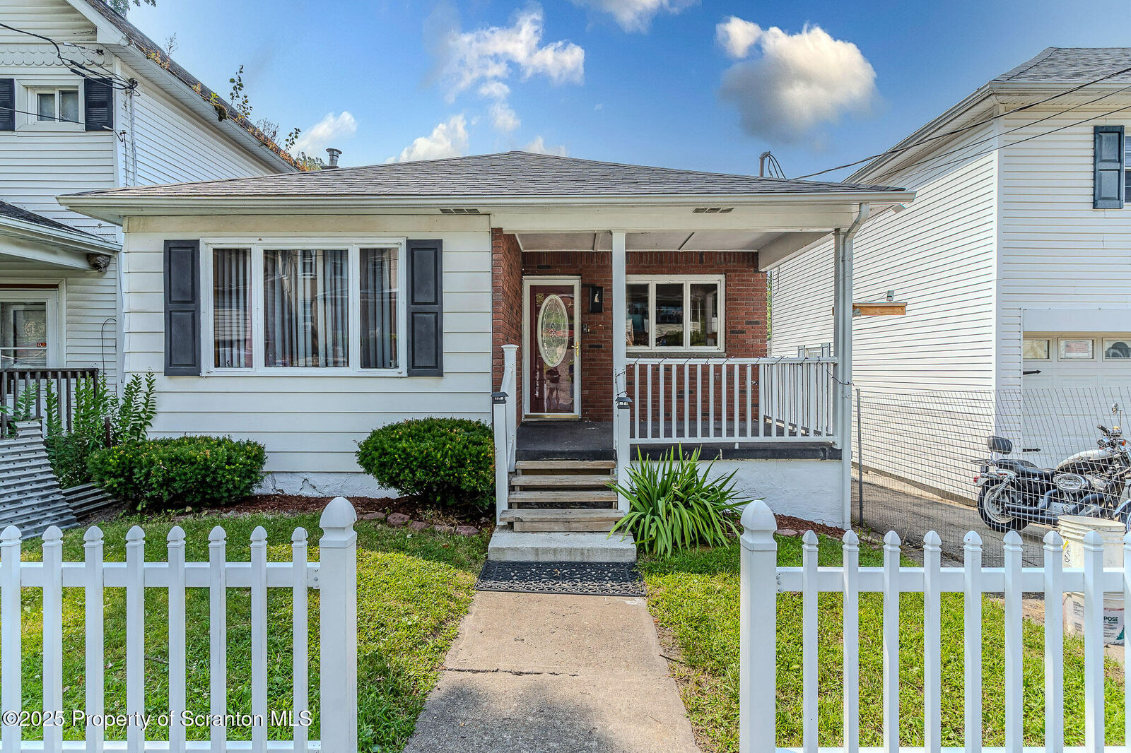 Property Photo:  91 Birkett Street  PA 18407 